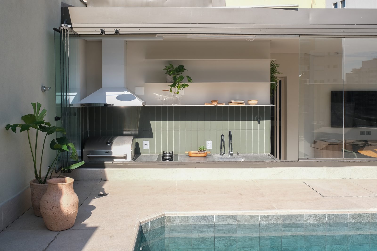 área externa — Cobertura FC, projeto da Latrê Arquitetura